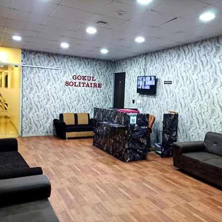 Hotel Gokul Solitaire, Surat Bhatha المظهر الخارجي الصورة