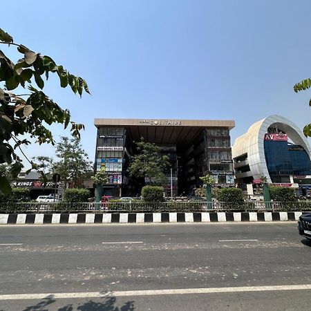 Hotel Gokul Solitaire, Surat Bhatha المظهر الخارجي الصورة