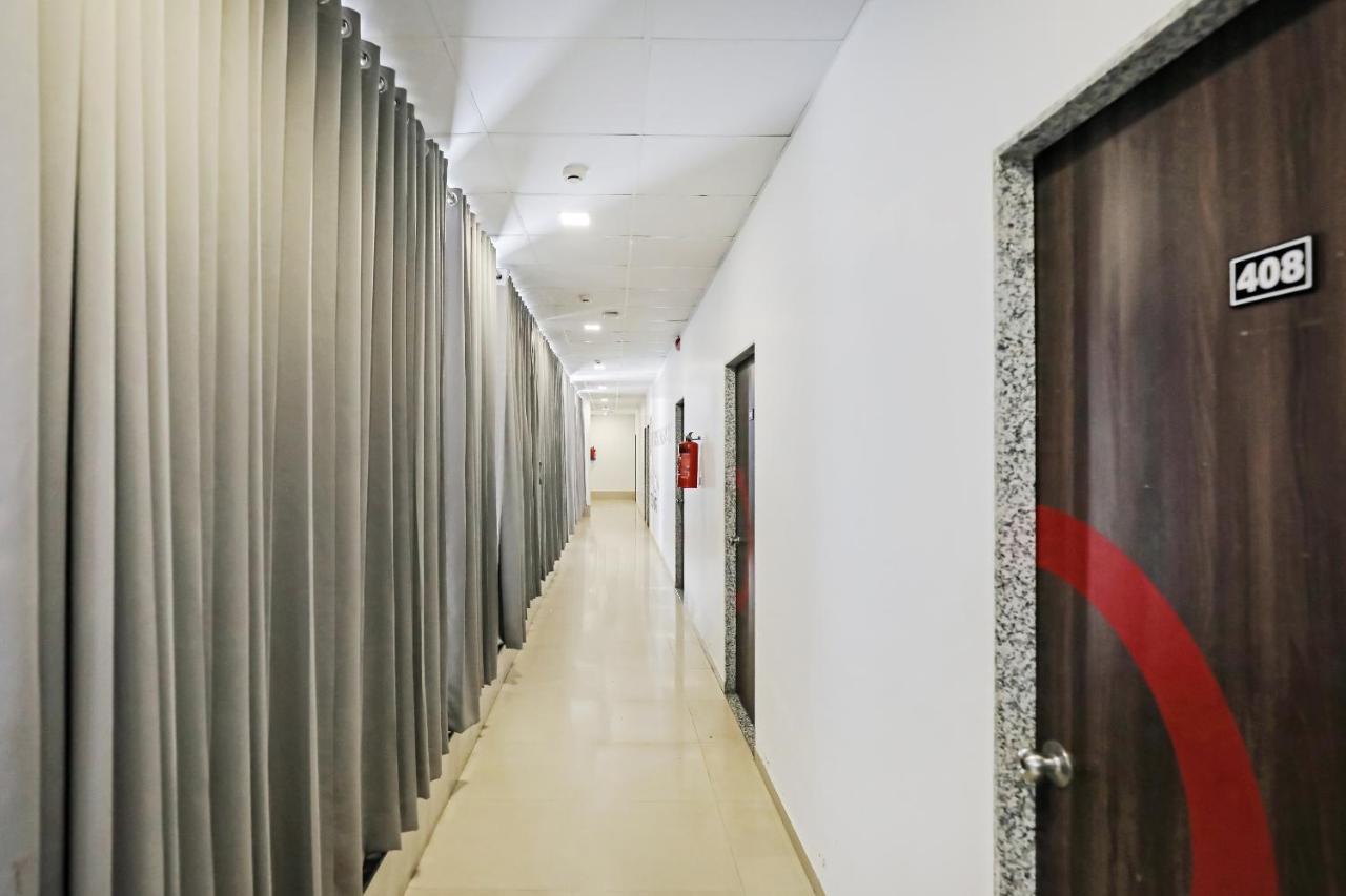 Hotel Gokul Solitaire, Surat Bhatha المظهر الخارجي الصورة