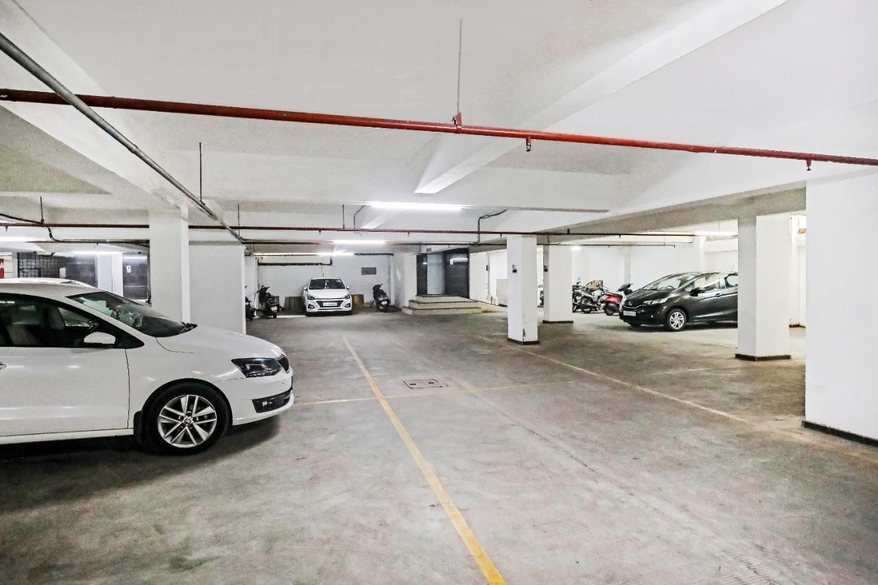 Hotel Gokul Solitaire, Surat Bhatha المظهر الخارجي الصورة