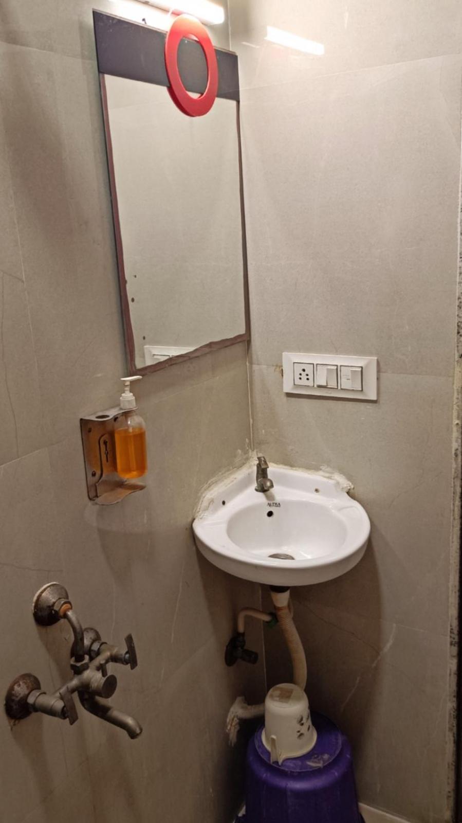 Hotel Gokul Solitaire, Surat Bhatha المظهر الخارجي الصورة